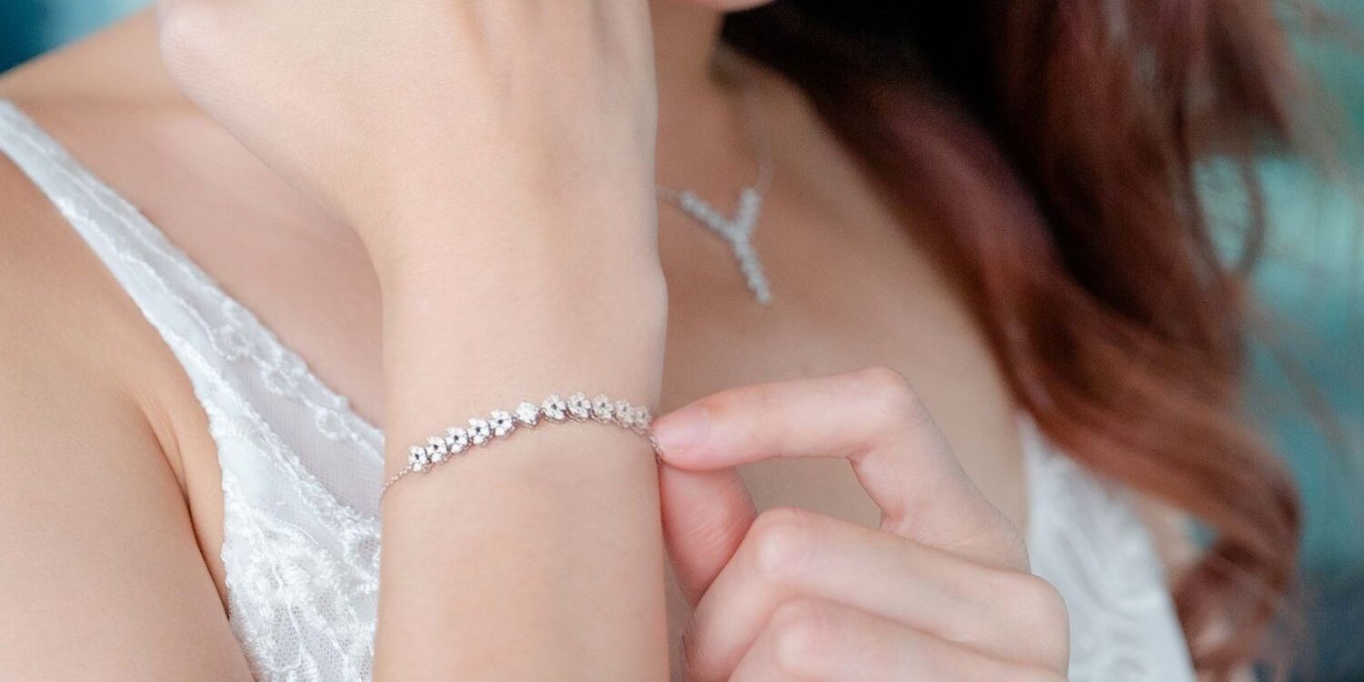 Diamond Style Guide: Master the Art of Wearing Diamonds